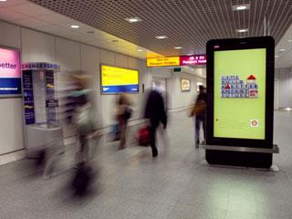 portrait_lcd_signage_eye.jpg portrait_lcd_signage_eye.jpg